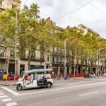 Tour Bienvenida a Barcelona en Eco Tuk Tuk Privado con Guía Local