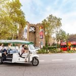Tour Bienvenida a Barcelona en Eco Tuk Tuk Privado con Guía Local